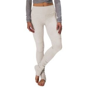 Alo Supersoft blush pink goddess legging